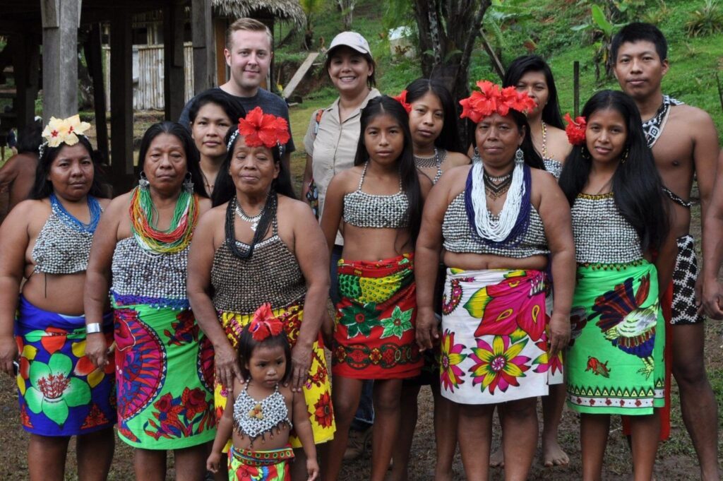 Emberá-Wounaan: Inmersión en la Auténtica Cultura Indígena de Panamá